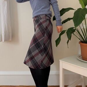 Ann Taylor Wool Blend Plaid Skirt Grey Burgundy Midi Length Pencil Skirt Size 2